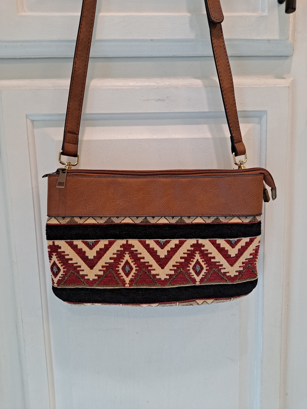 Canyon Sky Southwest Inspiration Aztec-Pattern Brown Red Crossbody Bag
